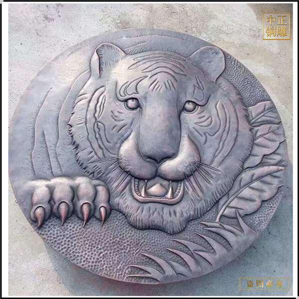 獅子鍛銅浮雕(圖1) 1-21091F94P6418.jpg